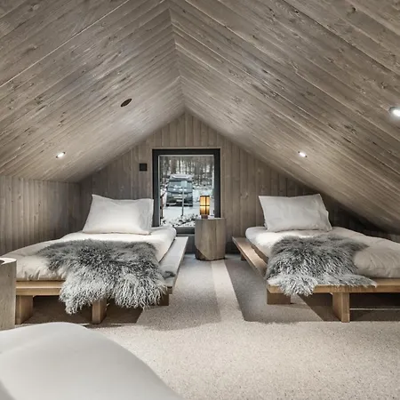 North Whisper 22b By Hilla * Levi