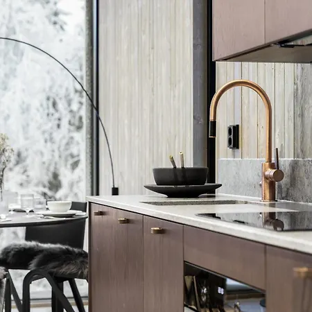 North Whisper 22b By Hilla