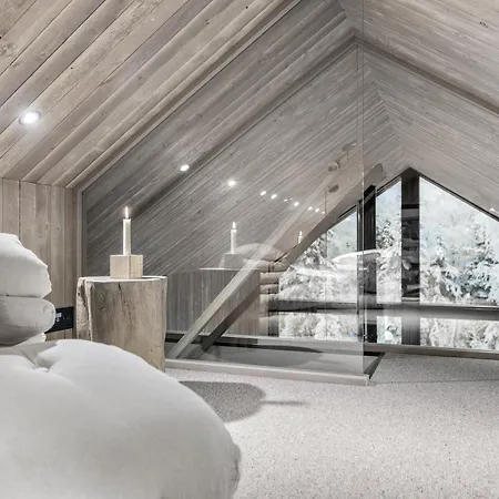 North Whisper 22b By Hilla Levi