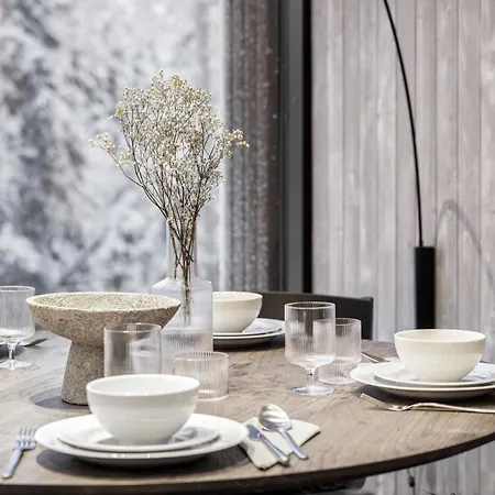 North Whisper 22b By Hilla Levi