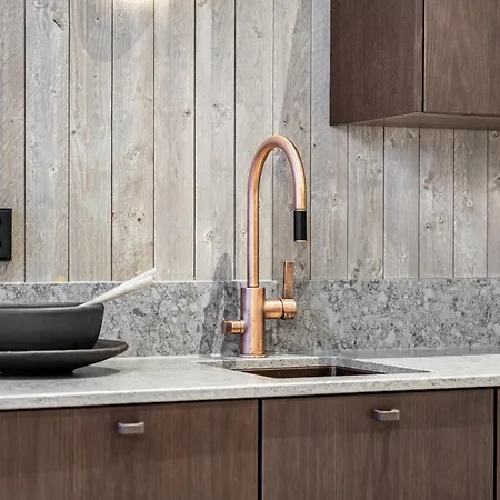 North Whisper 22b By Hilla