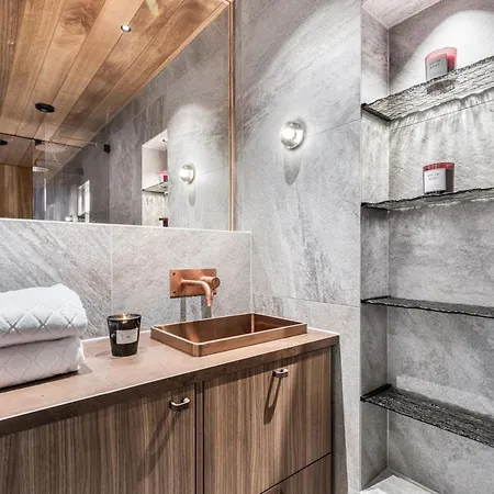 North Whisper 22b By Hilla Levi