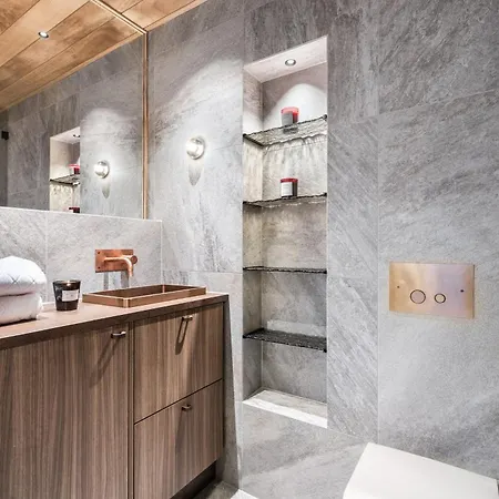 North Whisper 22b By Hilla *