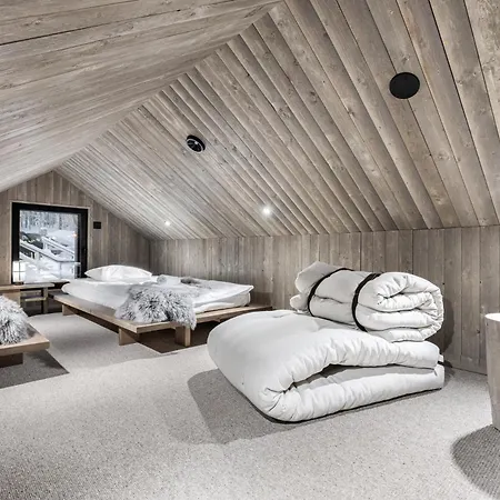 North Whisper 22b By Hilla Levi