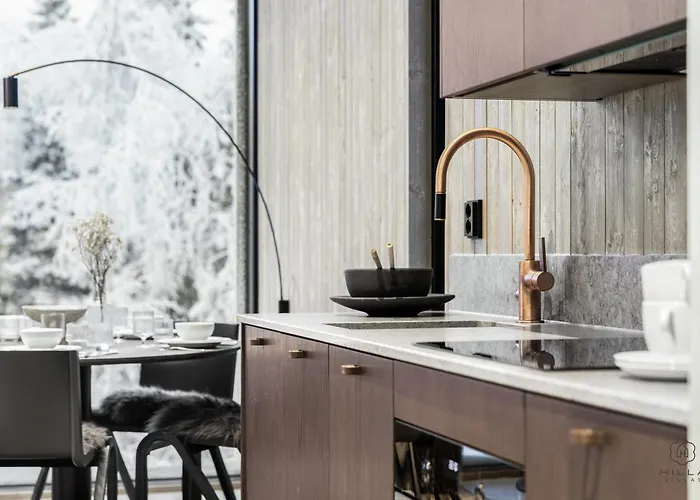 North Whisper 22b By Hilla