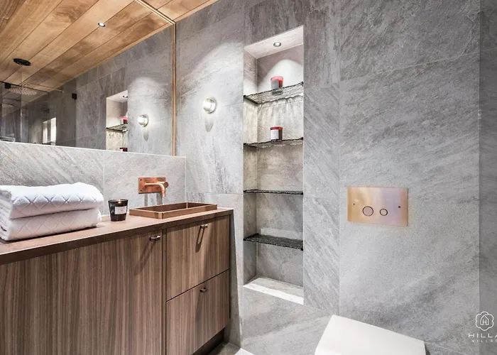 North Whisper 22b By Hilla *